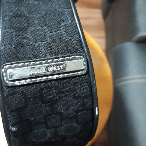 Handbag - Picture 6 of 7